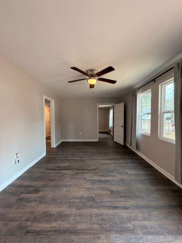 5528 Cabot Ave - Photo 5 of 19