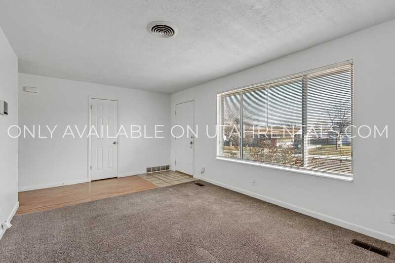 4032 S Castle View Dr - Photo 5 of 24