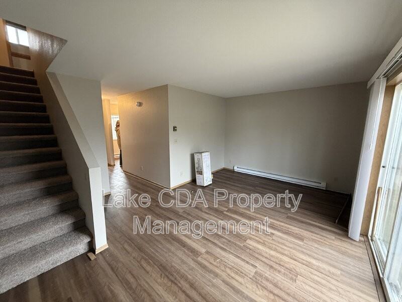 1611 E Montana Ave #A - Photo 4 of 8