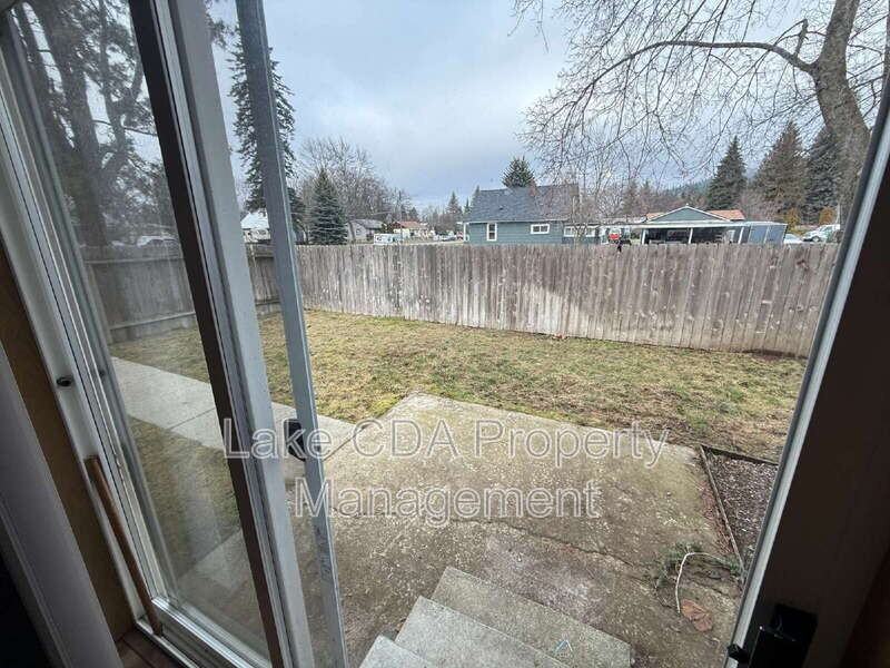 1611 E Montana Ave #A - Photo 5 of 8