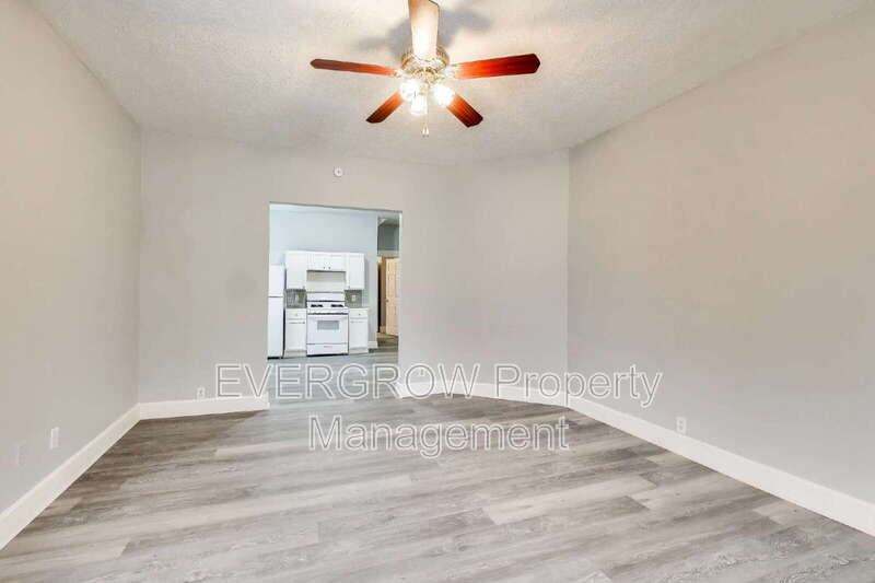 415 N Oxford St - Photo 6 of 19