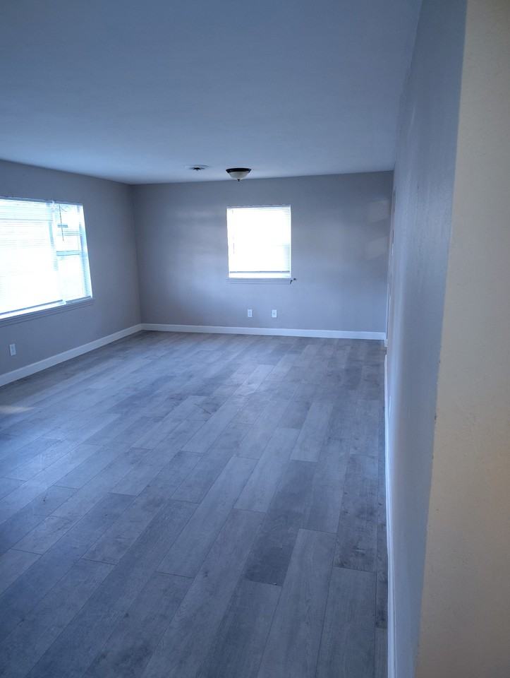 15 Saint George Pl - Photo 5 of 18