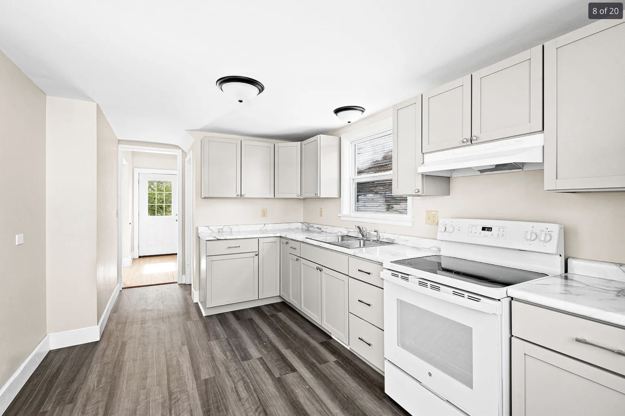 808 N 6th Ave E - Photo 4 of 13