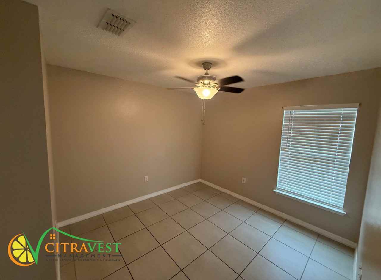 29 Larch Ln - Photo 5 of 10