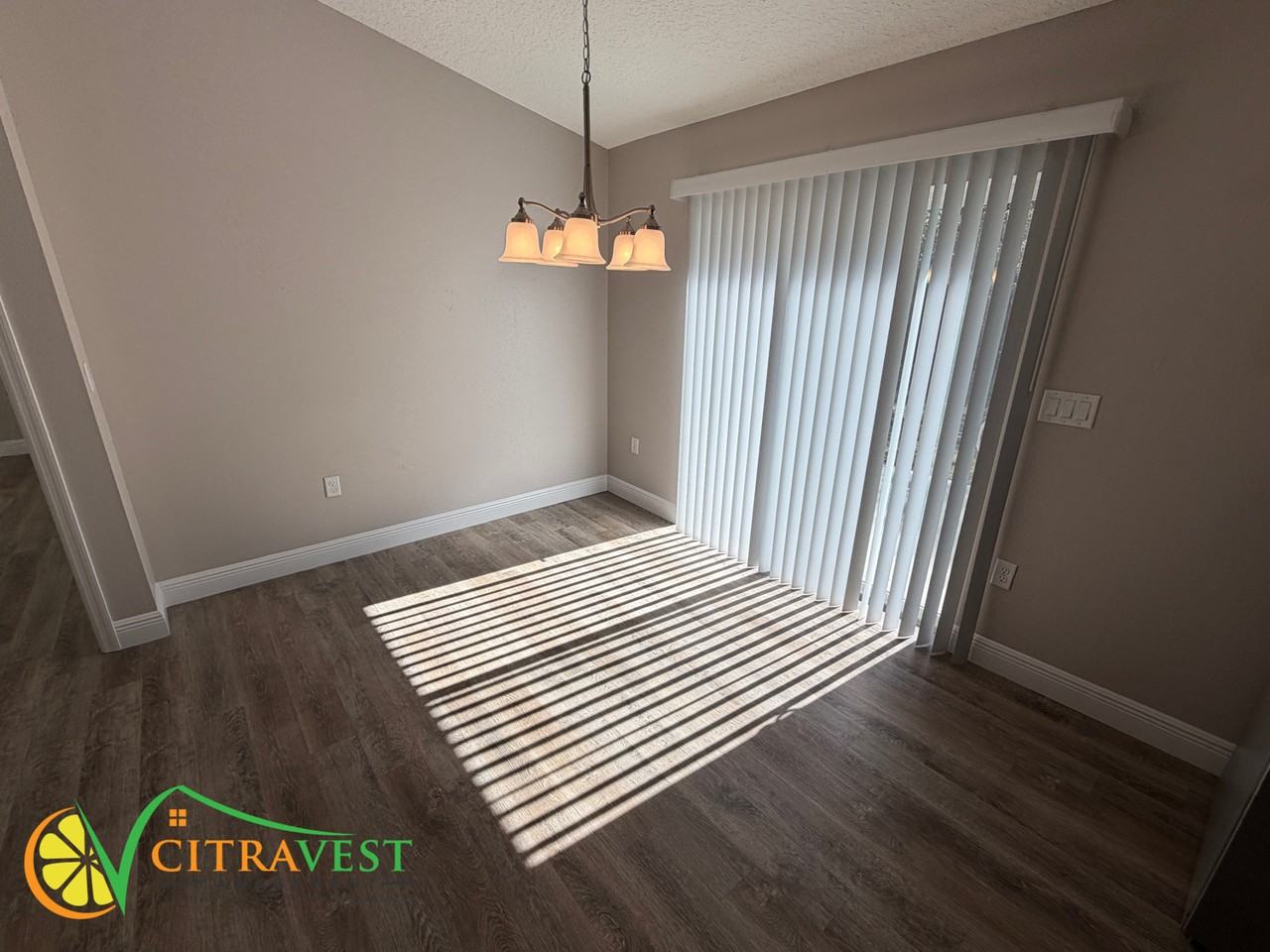 1592 W Skyline Dr - Photo 4 of 14