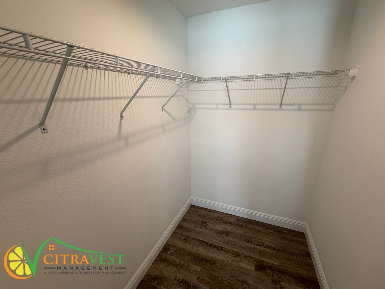 1592 W Skyline Dr - Photo 6 of 14