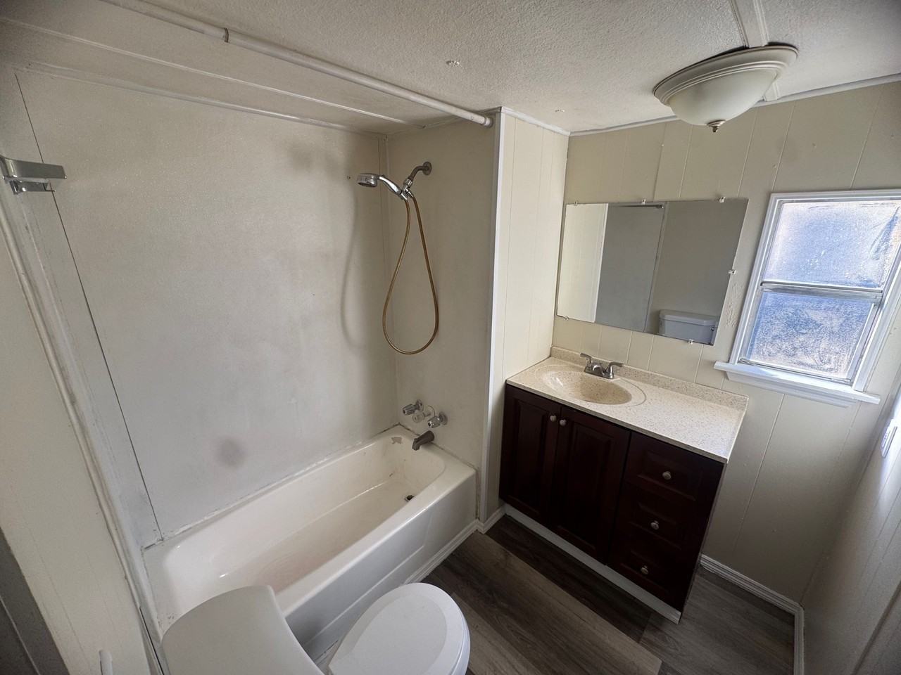 15524 Madeline Dr - Photo 5 of 9