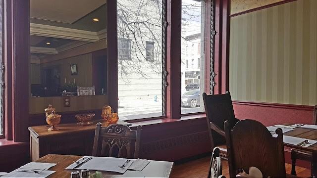 401 Market St - Photo 2 of 3