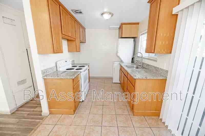 1640 Barrus Ave - Photo 5 of 24