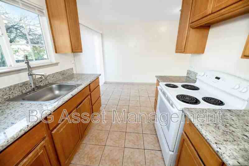 1640 Barrus Ave - Photo 7 of 24