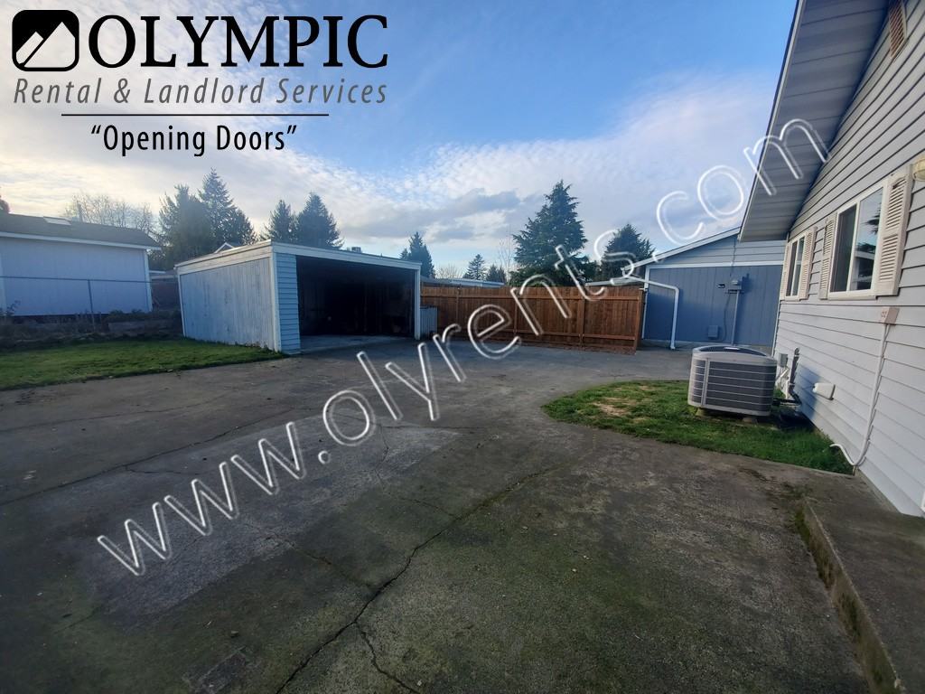 6121 Cotton Dr Se - Photo 3 of 16