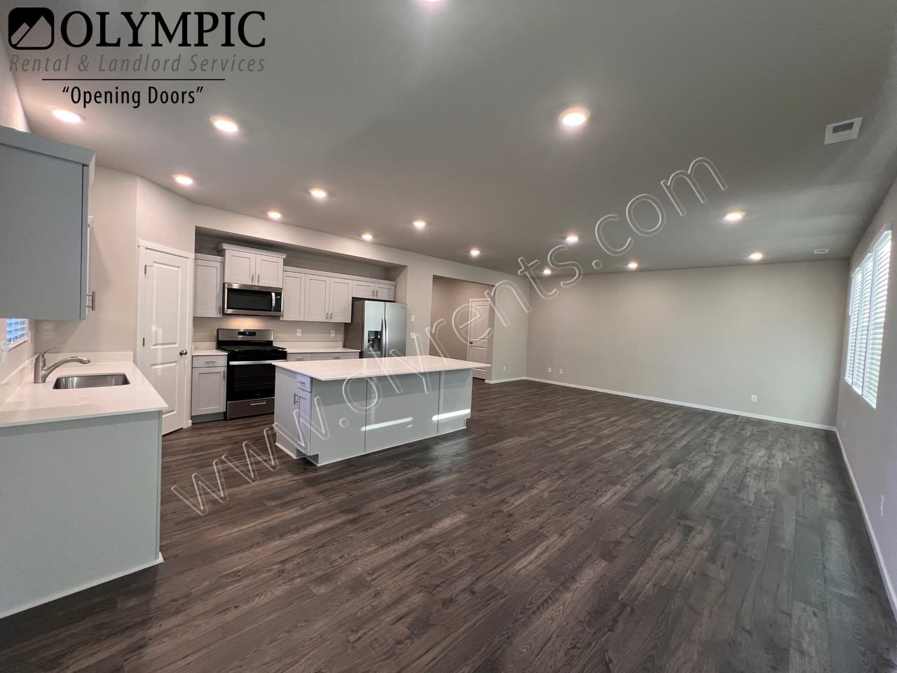 2429 Hyde Ct Ne - Photo 5 of 31