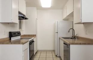 featured image of 3104 Golden Oaks Ln