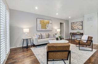 902 Peninsula Ave #205 - Photo 1 of 1