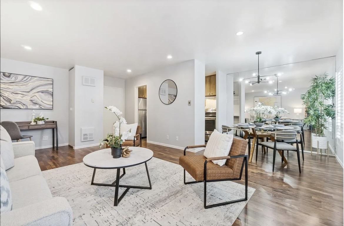 902 Peninsula Ave #205 - Photo 2 of 9