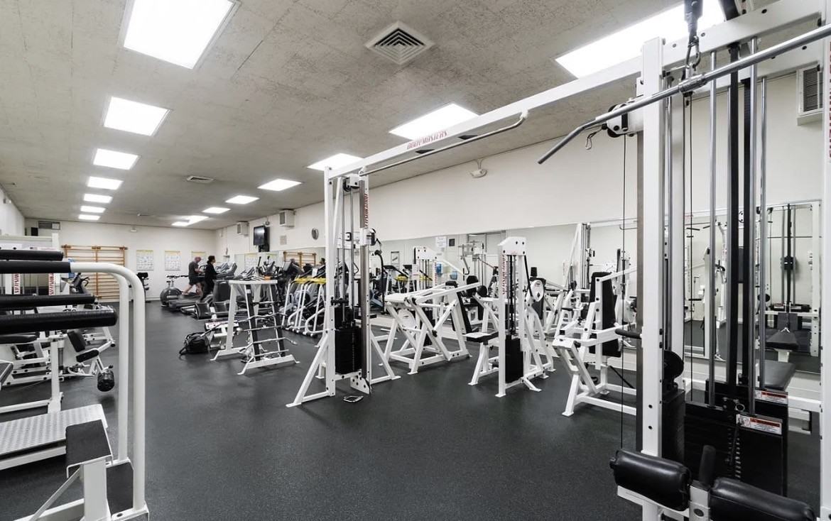 902 Peninsula Ave #205 - Photo 6 of 9