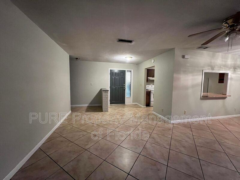 7 Spring Lake Pl - Photo 4 of 50