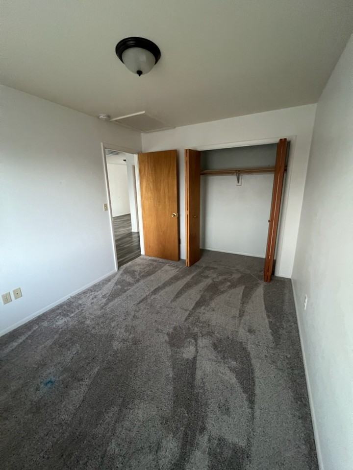 2101 N 10th St #A - Photo 6 of 6