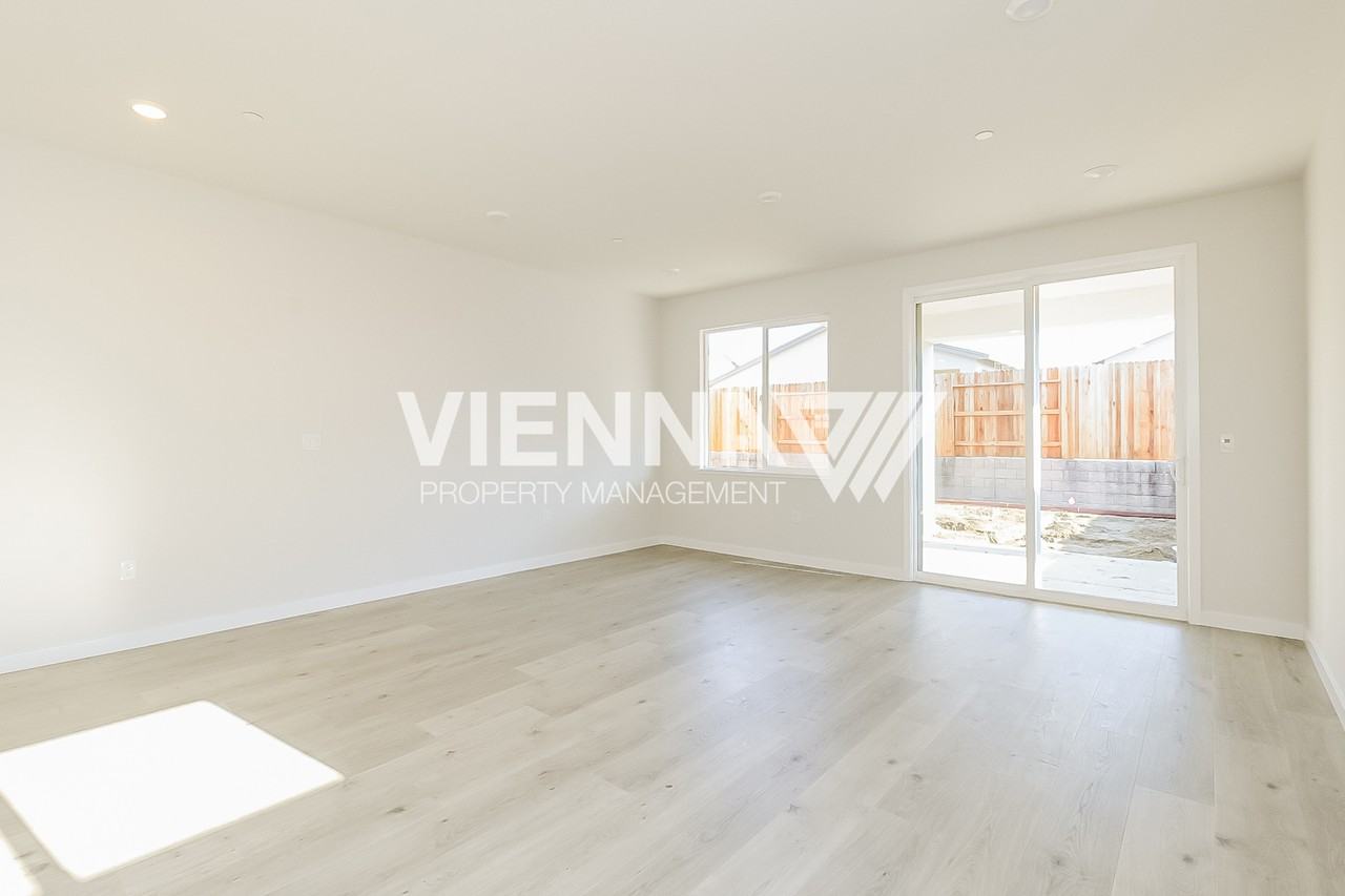 3935 Prairie Blues Ct - Photo 2 of 39