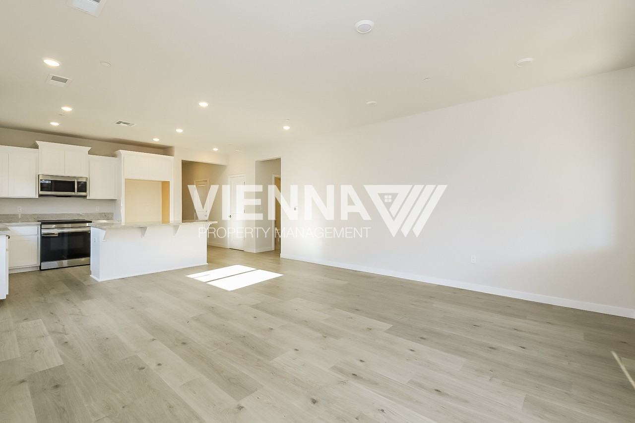 3935 Prairie Blues Ct - Photo 3 of 39