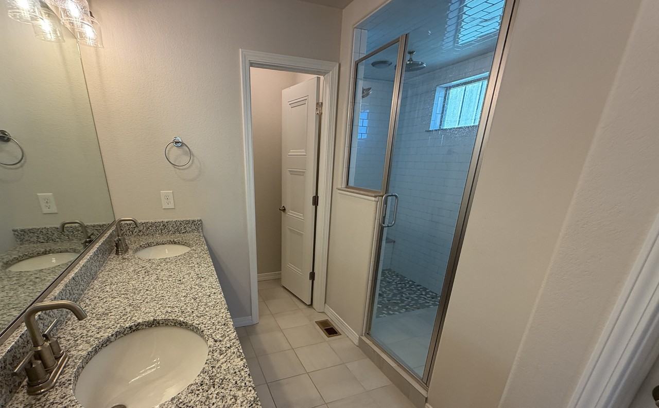 6431 Mustang Rim Dr - Photo 7 of 11