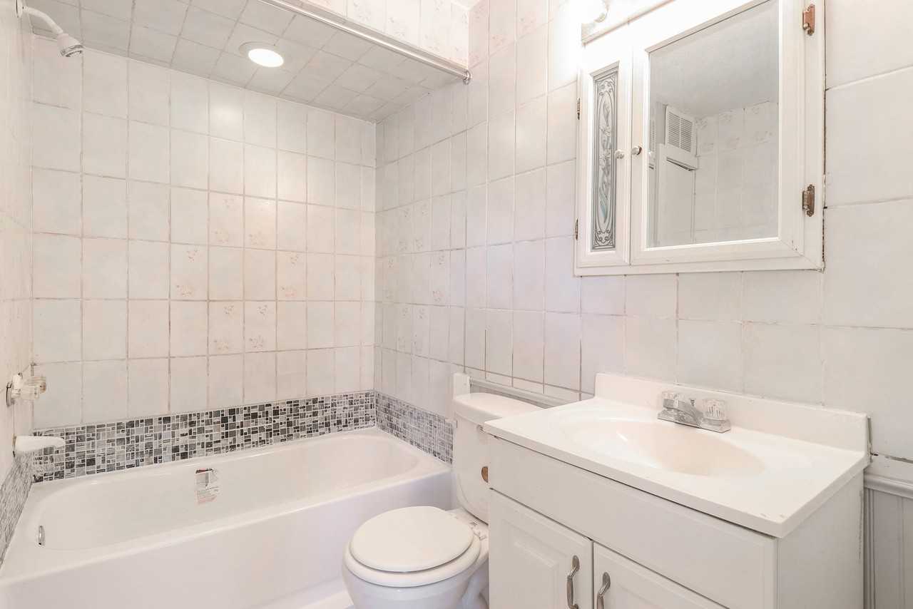 1215 E Calvert St - Photo 6 of 19