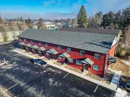 featured image of 207 Spruce Rd