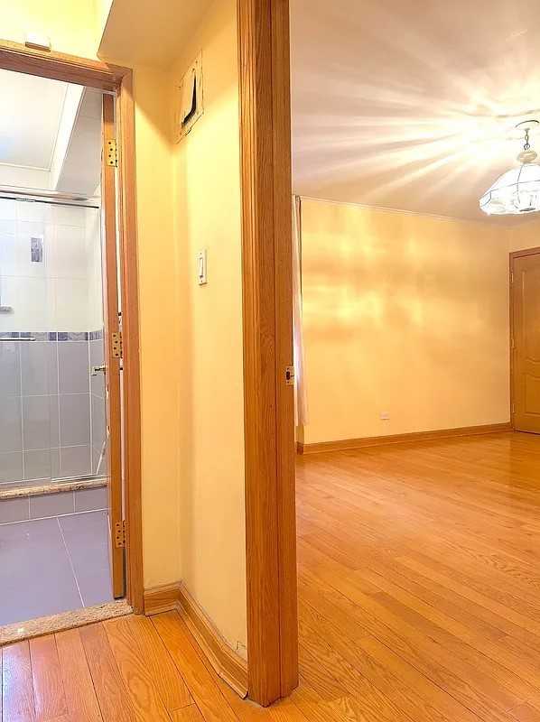 2680 E 19th St #1A - Photo 6 of 10