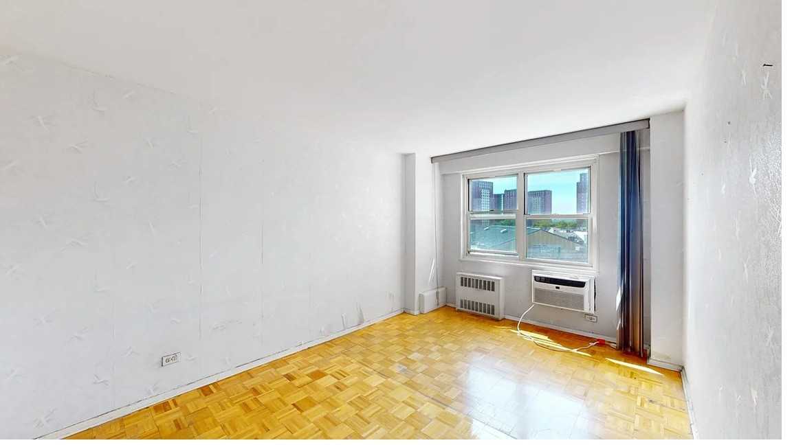 2942 W 5th St #5T - Photo 4 of 7