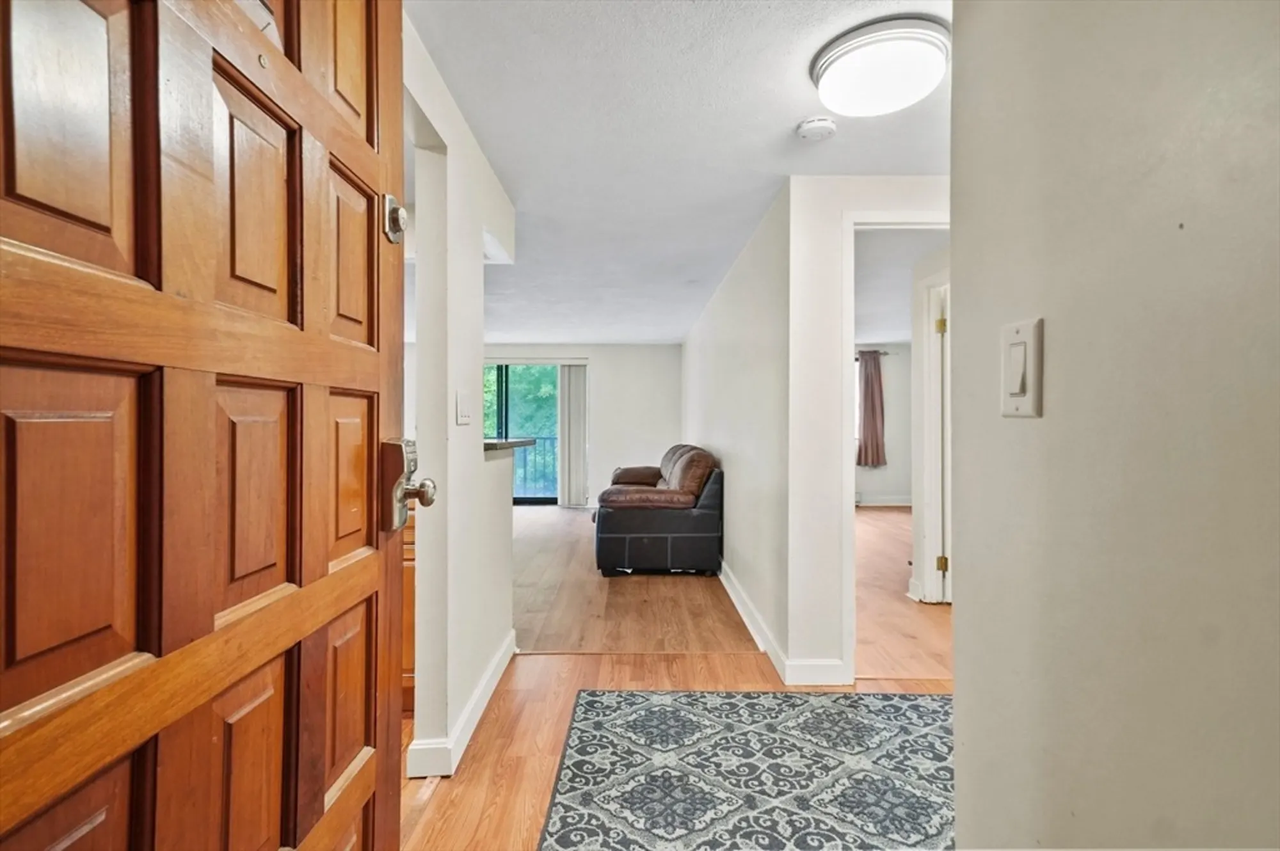 846 Broadway - Photo 4 of 13