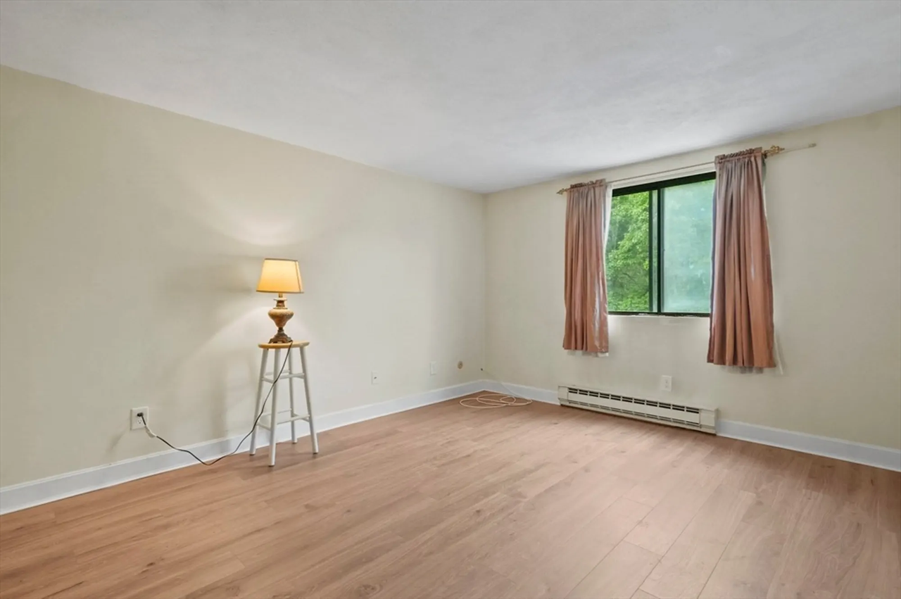 846 Broadway - Photo 5 of 13