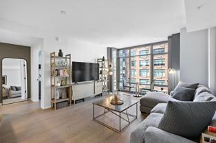 1425 Hudson St - Photo 1 of 1