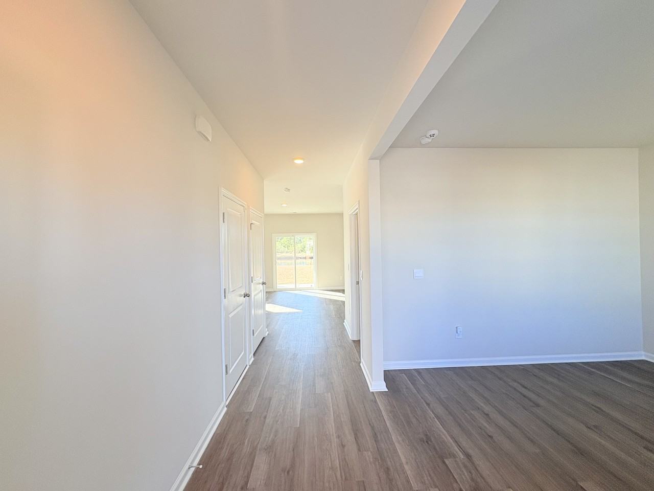 3542 Ashridge Way - Photo 3 of 32