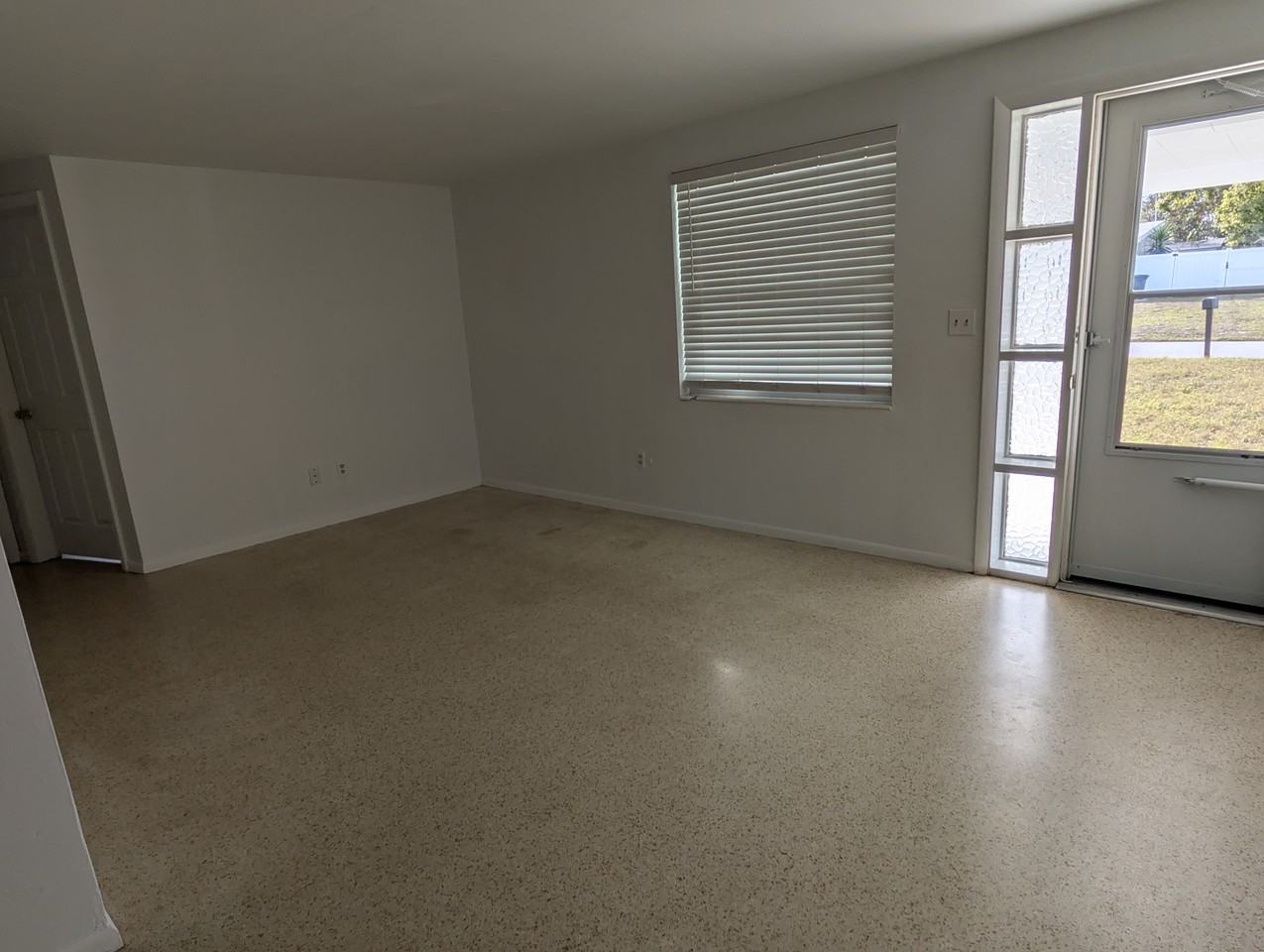 4835 Blossom Dr - Photo 7 of 21