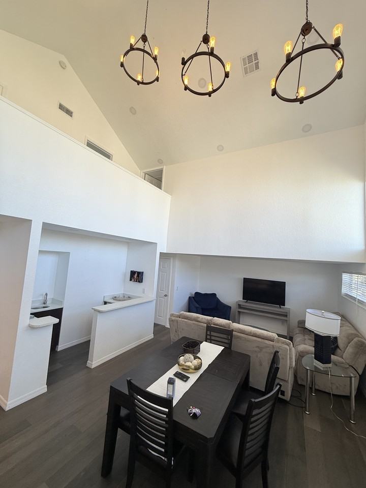 13854 77th Ave - Photo 2 of 38