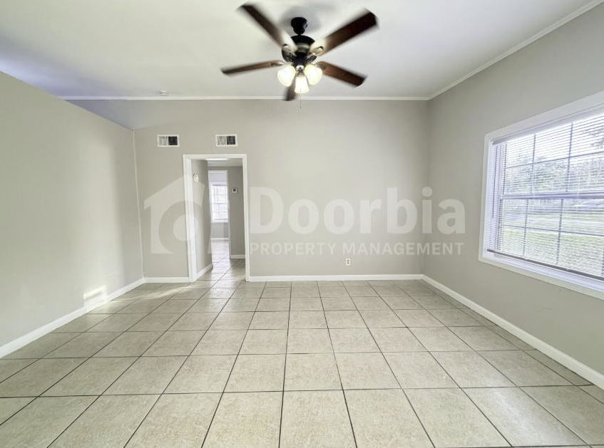 3817 Peach Dr - Photo 2 of 22