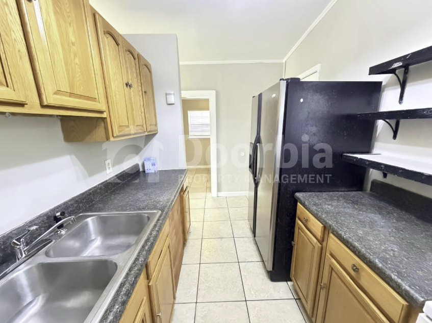 3817 Peach Dr - Photo 4 of 22