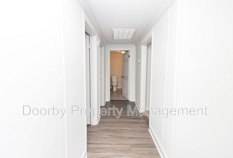 921 East Ave - Photo 6 of 17