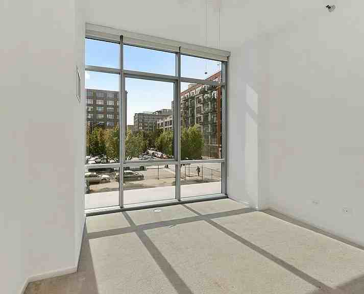 125 S Green St #207A - Photo 5 of 8