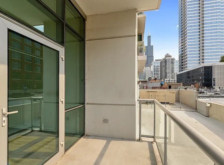 125 S Green St #207A - Photo 6 of 8