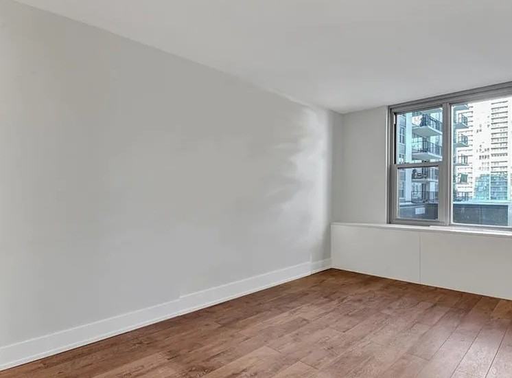 400 E Randolph St #804 - Photo 3 of 11