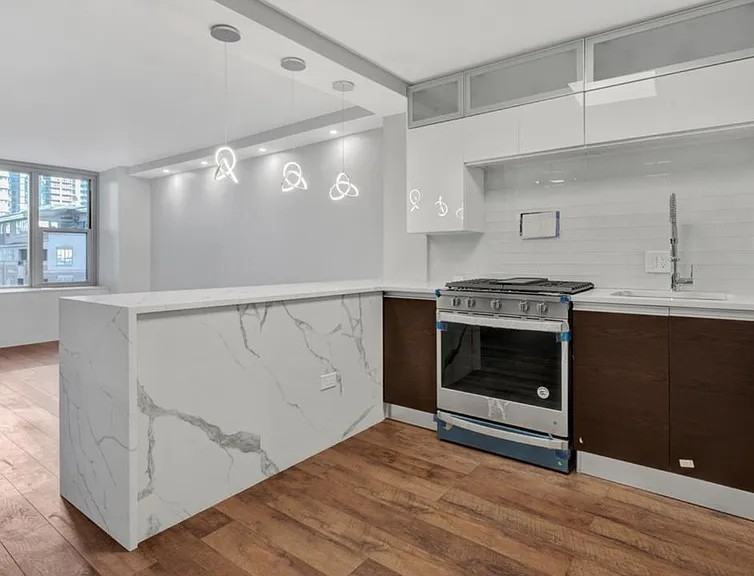 400 E Randolph St #804 - Photo 6 of 11