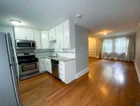 607 W Deming Pl #4 - Photo 1 of 1