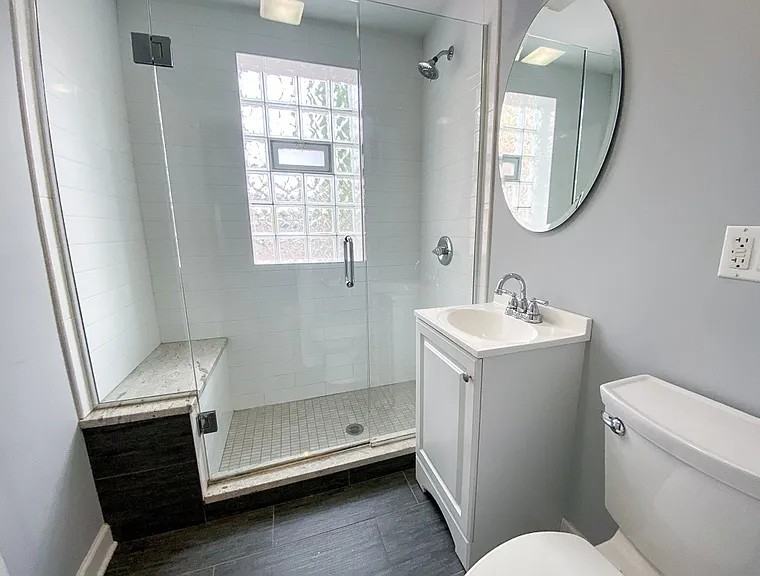 607 W Deming Pl #4 - Photo 4 of 8