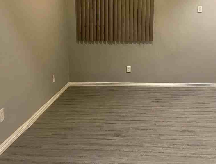 903 N Hobart Blvd #4 - Photo 3 of 6