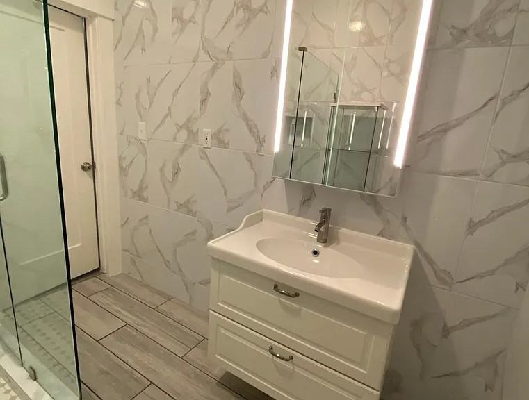 903 N Hobart Blvd #4 - Photo 5 of 6