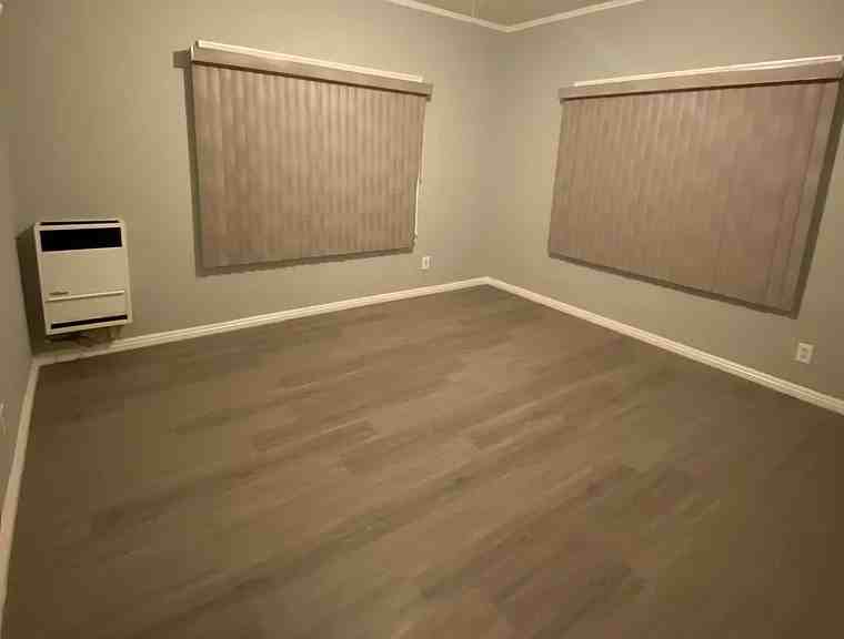 903 N Hobart Blvd #4 - Photo 6 of 6