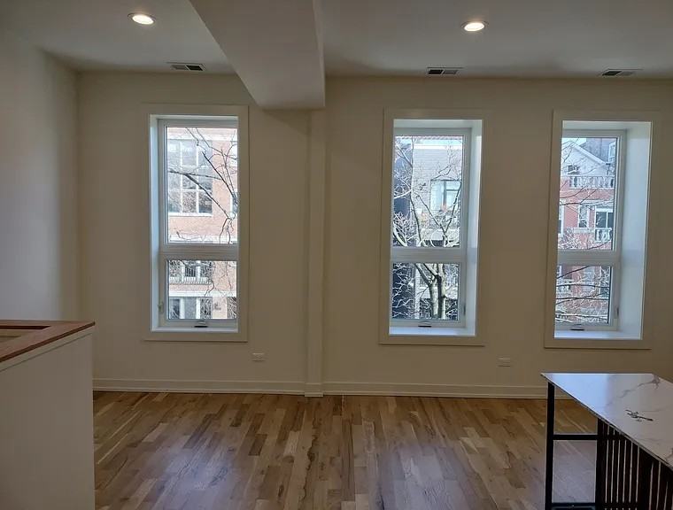 1108 N Paulina St #3 - Photo 4 of 8