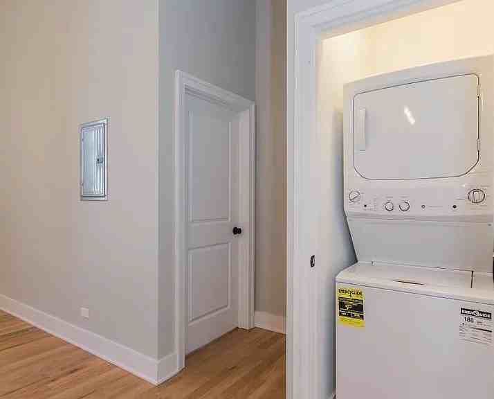 1824 W Augusta Blvd #1R - Photo 5 of 10