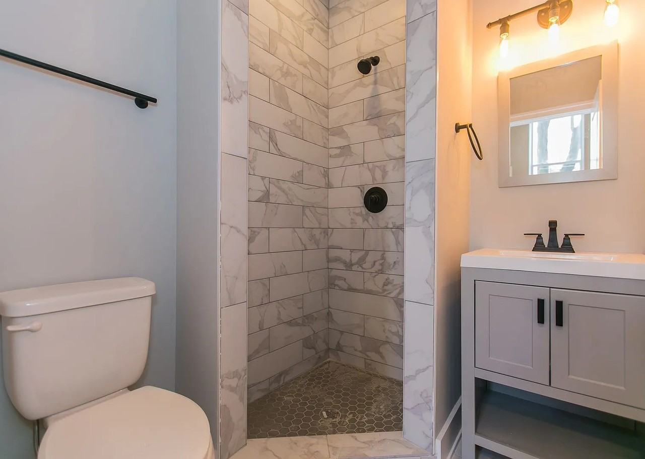 1824 W Augusta Blvd #1R - Photo 6 of 10